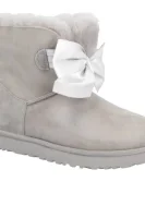 usnjeni zimski čevlji w gita bow mini UGG 	pepelnata	