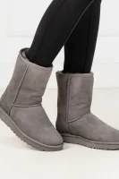 Usnjeni zimski čevlji W Classic Short II | z dodatkom volne UGG 	siva	