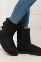 Usnjeni zimski čevlji Bailey Bow II UGG 	črna	