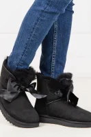 usnjeni zimski čevlji w gita bow mini UGG 	črna	