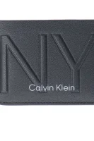 etui za kartice ny shaped Calvin Klein 	črna	