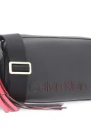 naramna torba pop Calvin Klein 	črna	