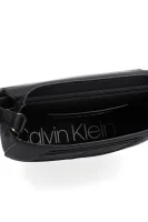 naramna torba neat Calvin Klein 	črna	