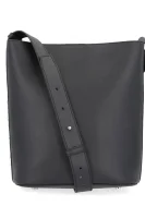 skórzana naramna torba bedford med bucket DKNY 	črna	
