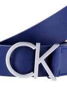 skórzany pas za podvezico logo Calvin Klein 	temno modra	