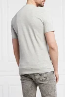 Majica SIGNBOARD | Regular Fit GUESS 	siva	