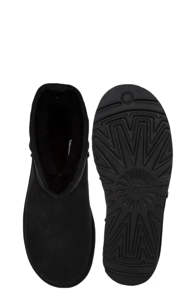 Usnjeni zimski čevlji CLASSIC MINI UGG 	črna	