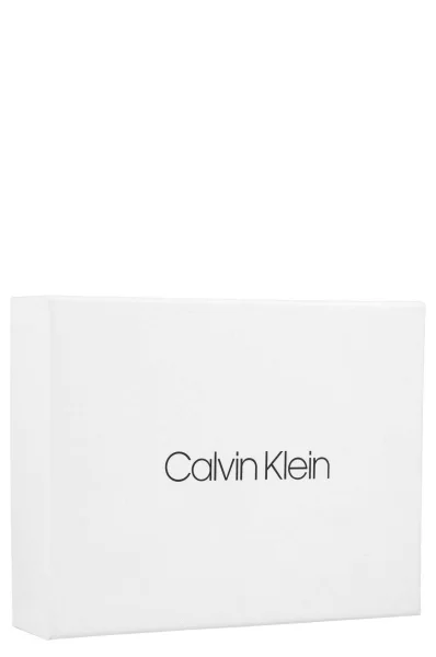 Usnjeni etui za kartice Calvin Klein 	črna	