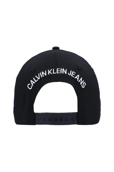 kapa s šiltom ckj essentials Calvin Klein 	črna	