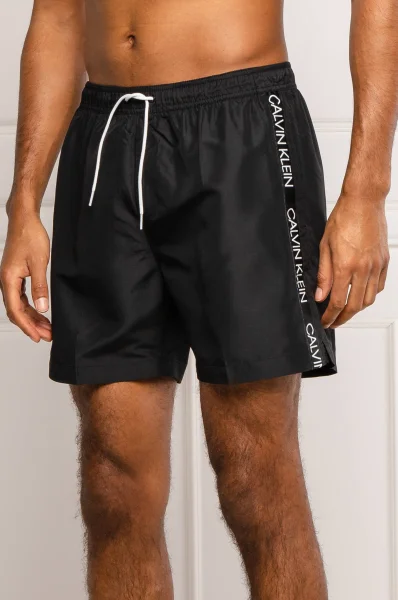 kratke hlače  medium drawstring | regular fit Calvin Klein Swimwear 	črna	