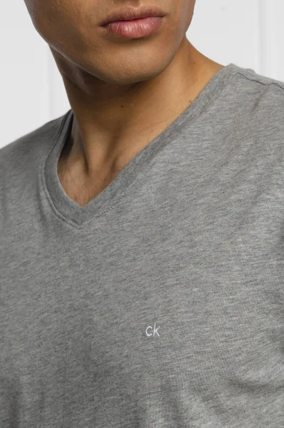 majica | regular fit Calvin Klein 	pepelnata	