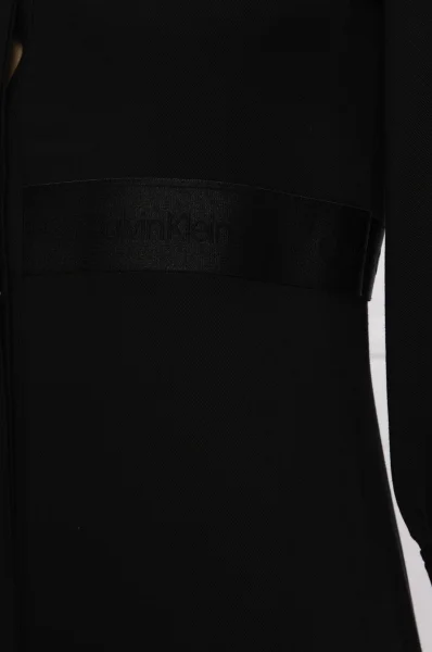 Obleka Calvin Klein 	črna	