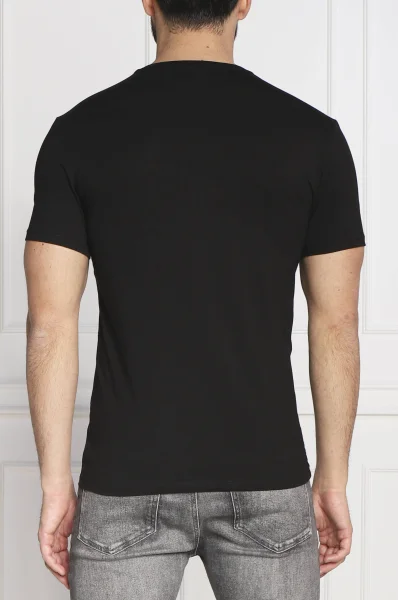 Majica CORE | Extra slim fit GUESS 	črna	