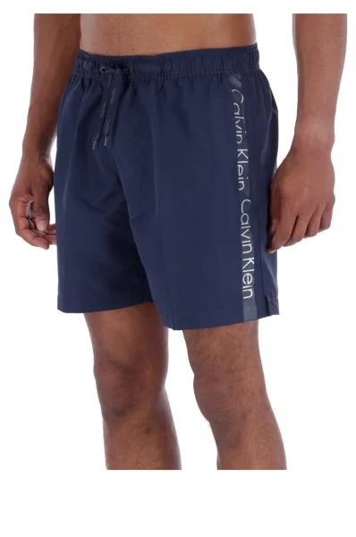 kratke hlače kąpielowe medium drawstring | regular fit Calvin Klein Swimwear 	temno modra	