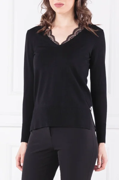 pulover beth | slim fit GUESS 	črna	