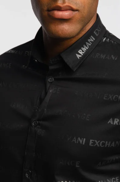 | Regular Fit Armani Exchange 	črna	