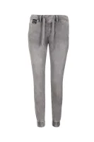 hlače jogger cosie Pepe Jeans London 	siva	
