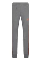 hlače trenirkaowe | regular fit EA7 	siva	